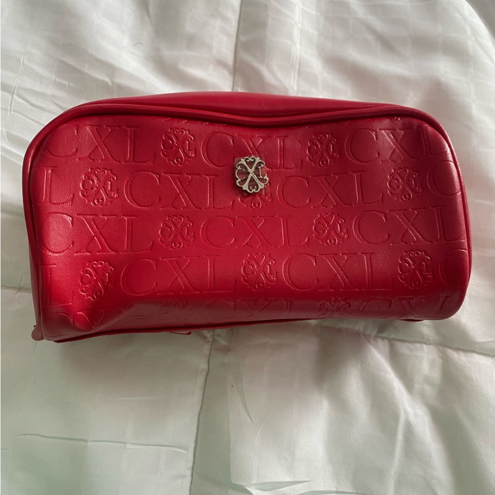 Cosmetic bag